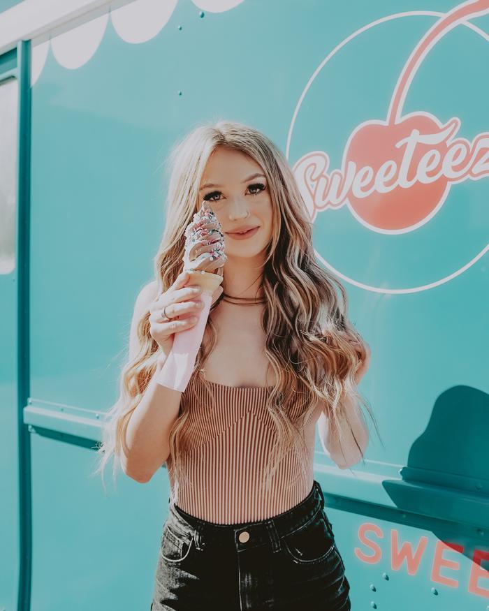 Ashley Clinton 's portfolio content