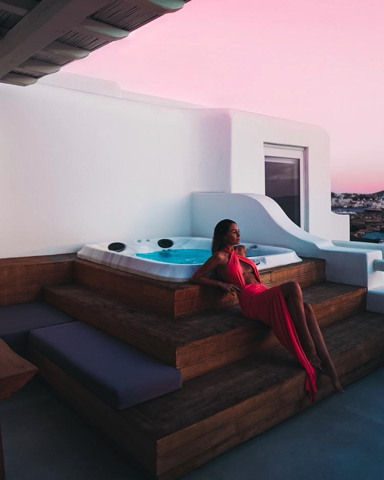 Regan hillyer birthday